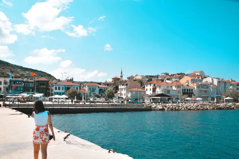 Solo, Confident, and Coastal: Why American Women Are Discovering Didim on Their Own Terms