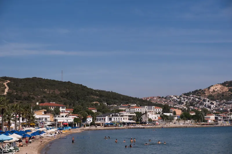 Timing the Market: A Practical Guide to Seasonal Pricing and Provider Availability in Didim's Adult Services Landscape